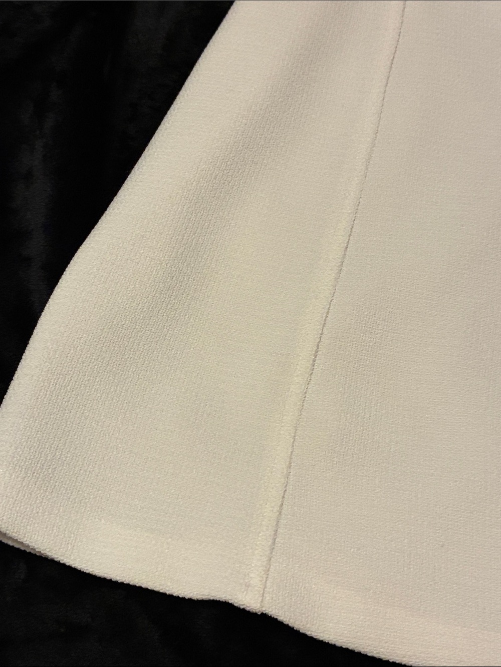 High-Waist White Mini Skirt with Front Zip - Picture 10 of 14
